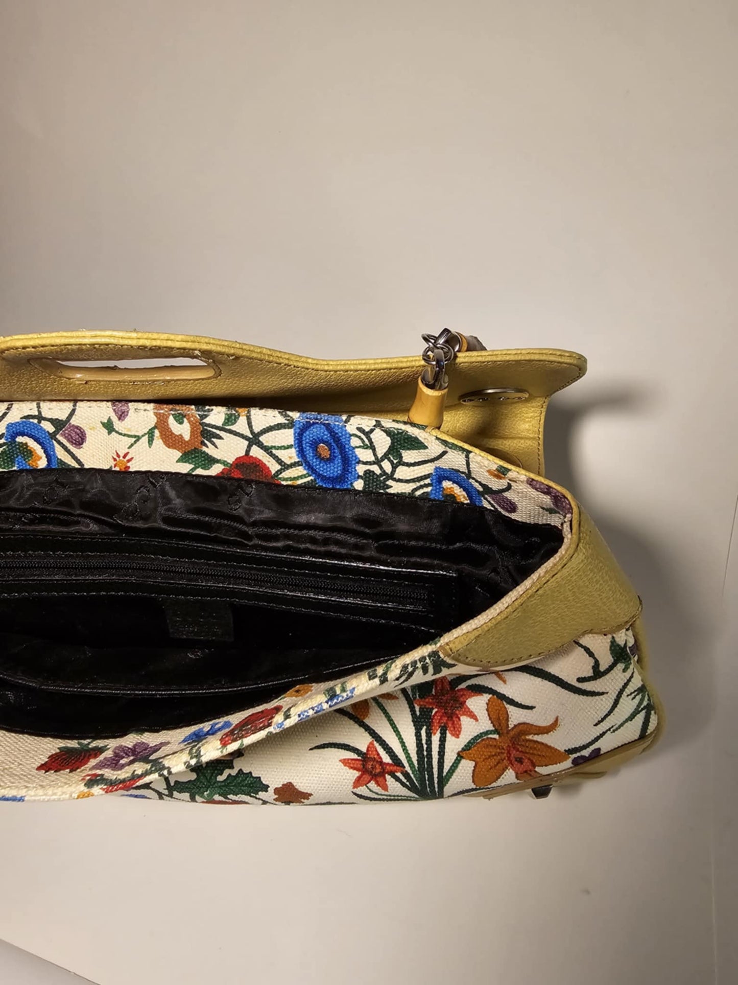 Gucci Purse w/ Flora Print Bamboo Beaded Strap